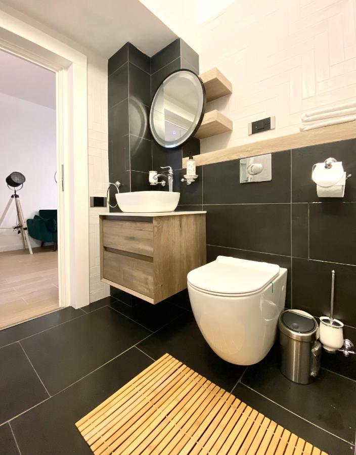 10 Council Square Apartment Brasov Ngoại thất bức ảnh