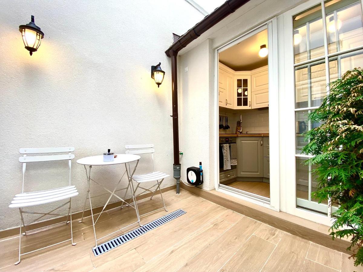 10 Council Square Apartment Brasov Ngoại thất bức ảnh