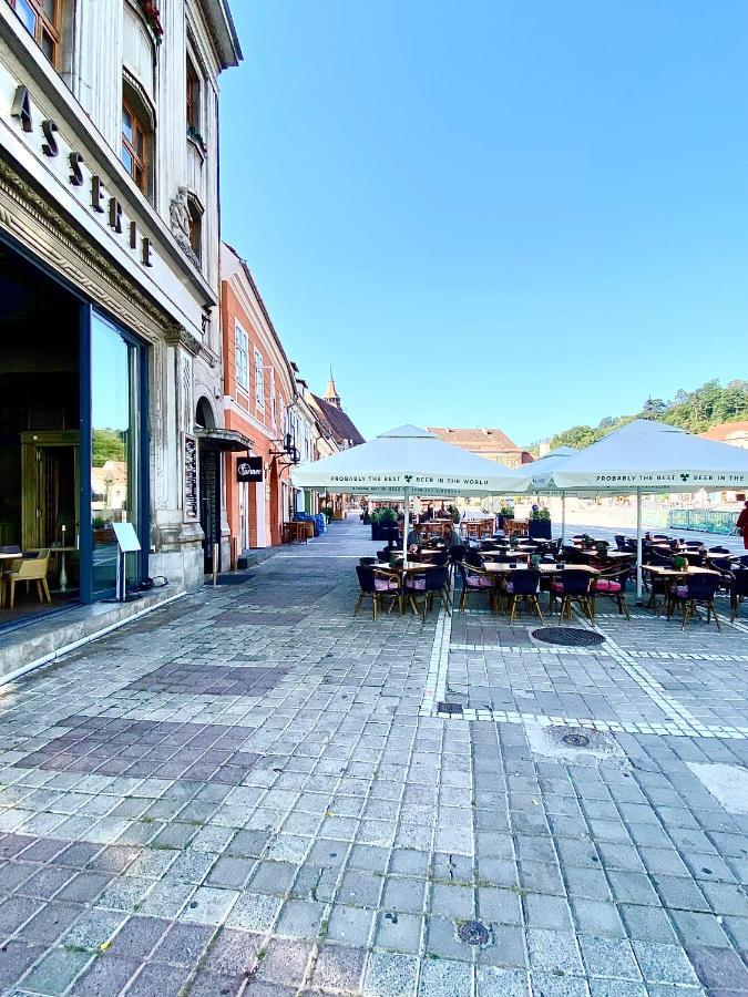 10 Council Square Apartment Brasov Ngoại thất bức ảnh