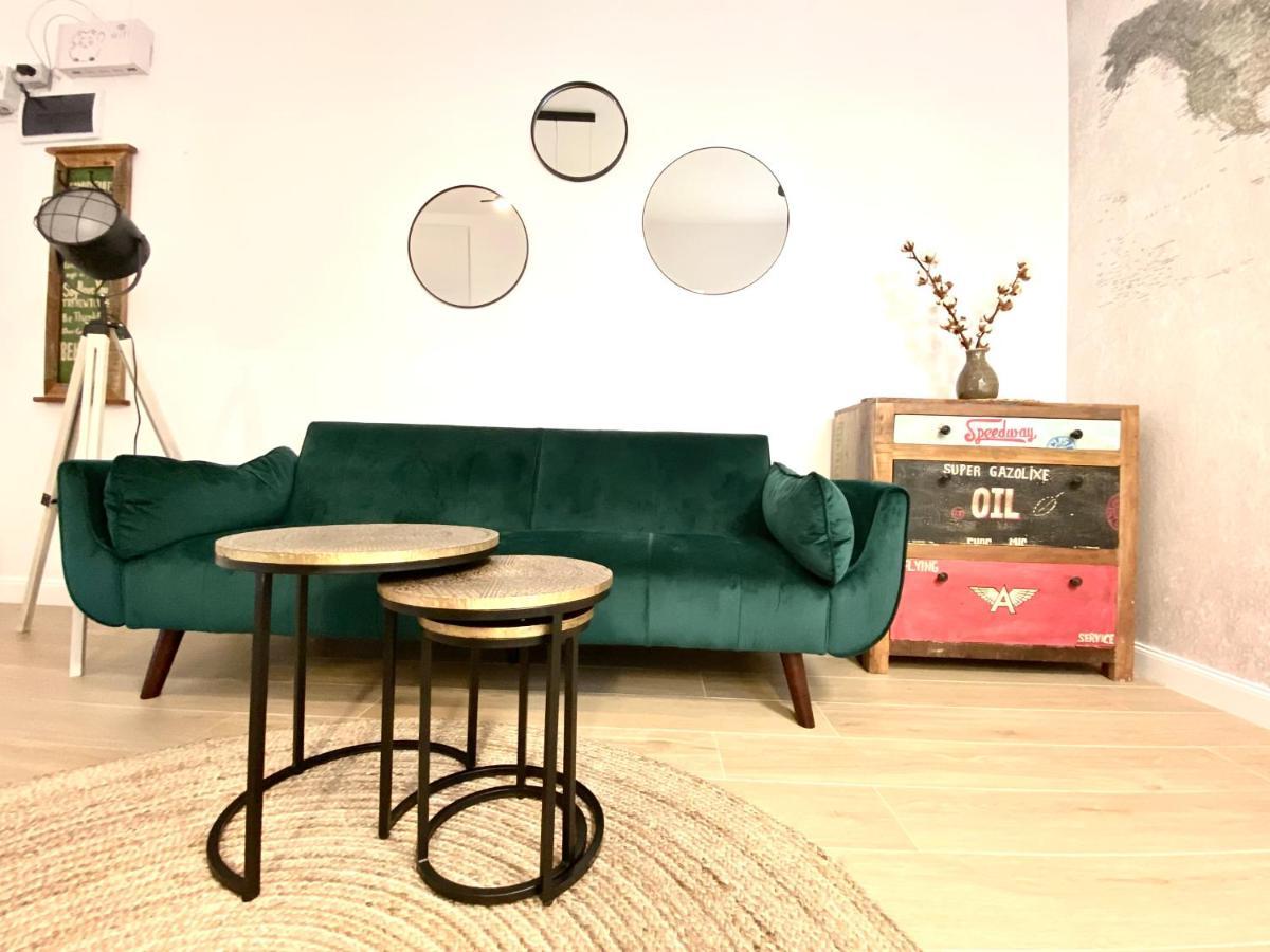 10 Council Square Apartment Brasov Ngoại thất bức ảnh