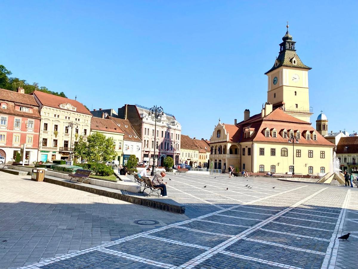 10 Council Square Apartment Brasov Ngoại thất bức ảnh